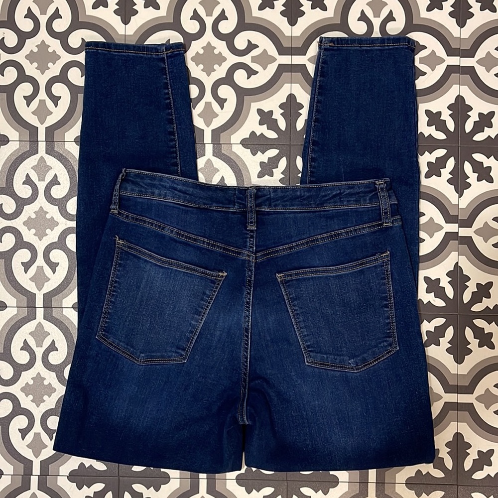 Universal Thread Jeans - Picture 2 of 8